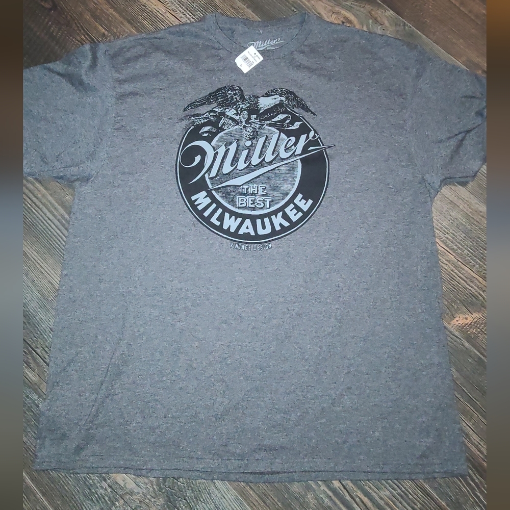 Men's XL Miller Brewing T-shirt.